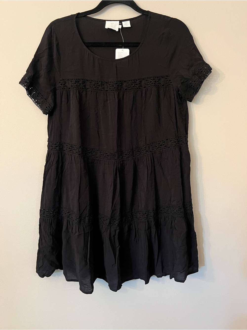 Alice & uo Black Short-Sleeve Dress with Lace Insets